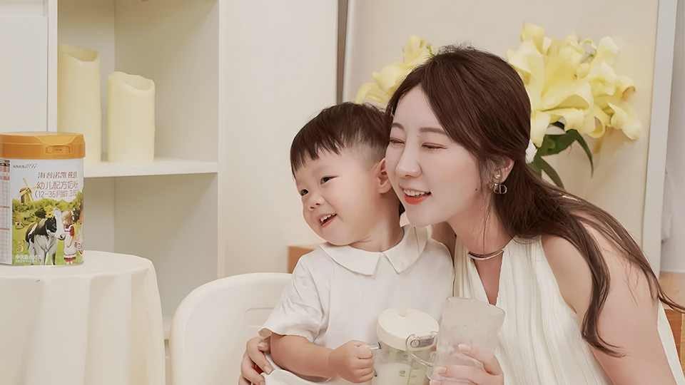 娃轉(zhuǎn)奶特順利，口感比較清淡不甜膩